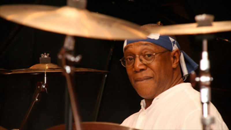 o-diasimos-jazz-kai-fusion-drummer-billy-cobham-stin-athina-fusion-drummer-billy-cobham-stin-athina