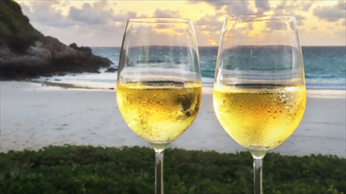 to-fabrica-de-vino-katebainei-paralia