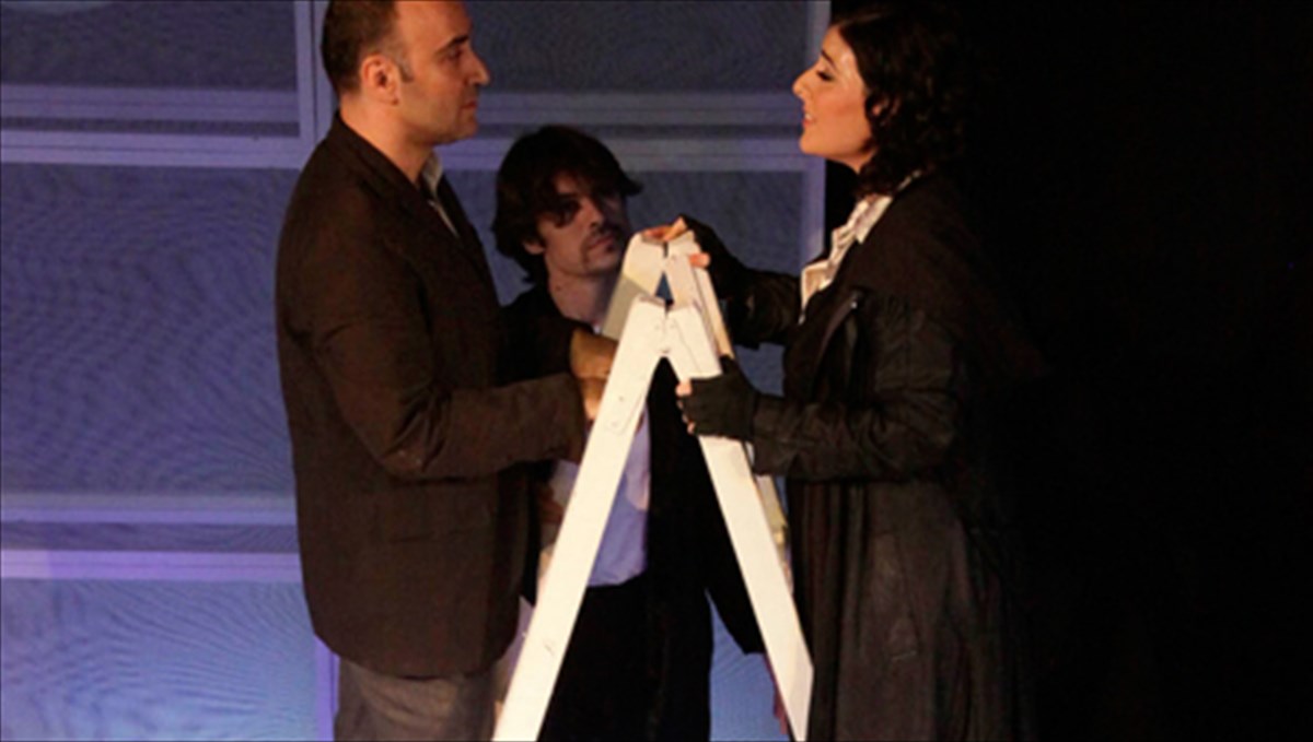 i-opera-tis-balitsas-sto-metro-tou-suntagmatos