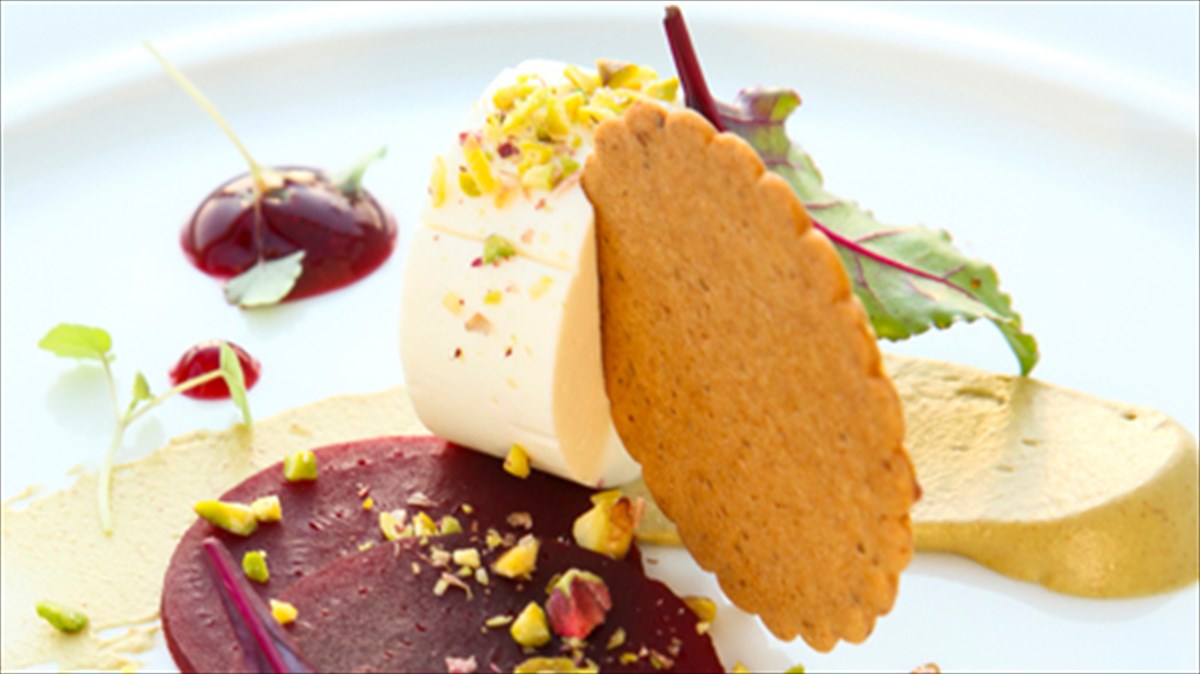 sani-gourmet-festival-h-paradosi-taksideuei-sto-mellon