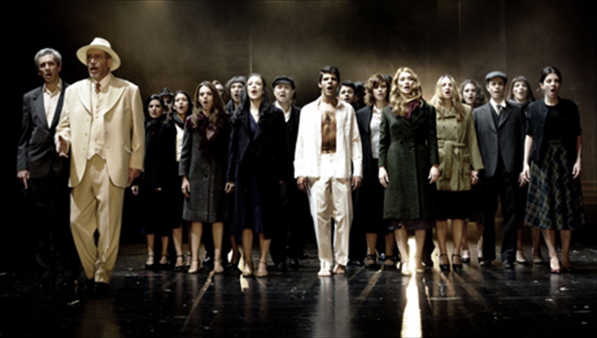 mikis-theodorakis-poios-ti-zoi-mou-parastasi-afieromeni-sti-mnimi-tou-g-lampraki