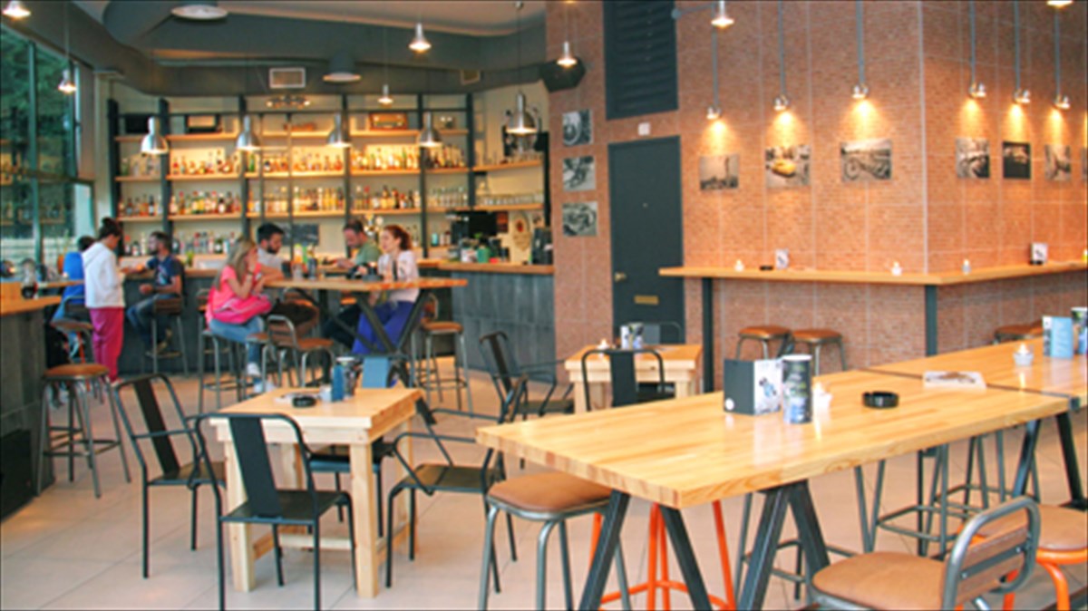 trithesio-treis-theseis-piasmenes-gia-esas-sti-nea-filadelfeia