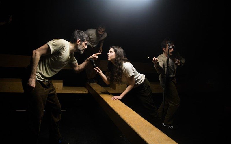 o-prigkipas-tis-danias-sto-theatro-tou-neou-kosmou