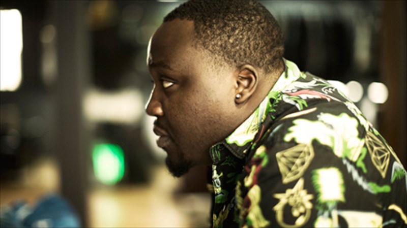 ena-anatreptiko-live-me-tarantinikes-epirroes-sto-faust