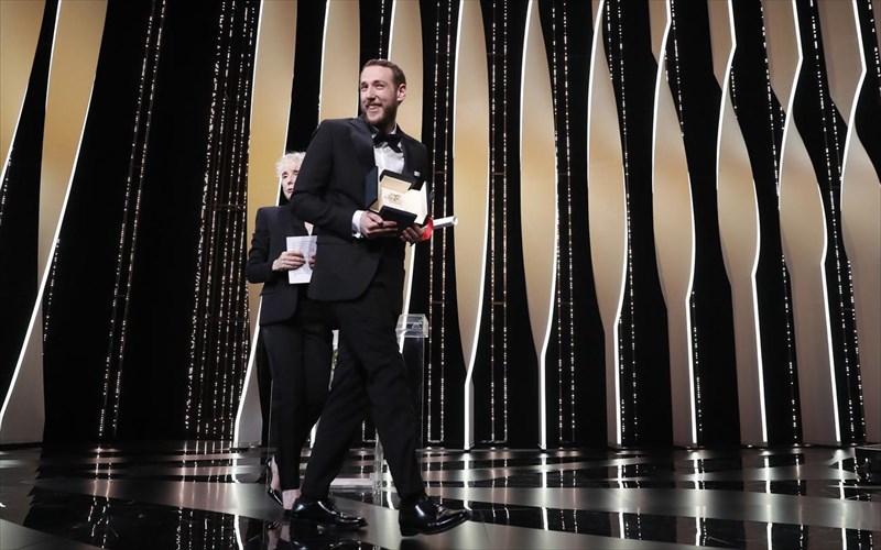 kannes-2019-o-xrusos-foinikas-mikrou-mikous-ston-basili-kekato