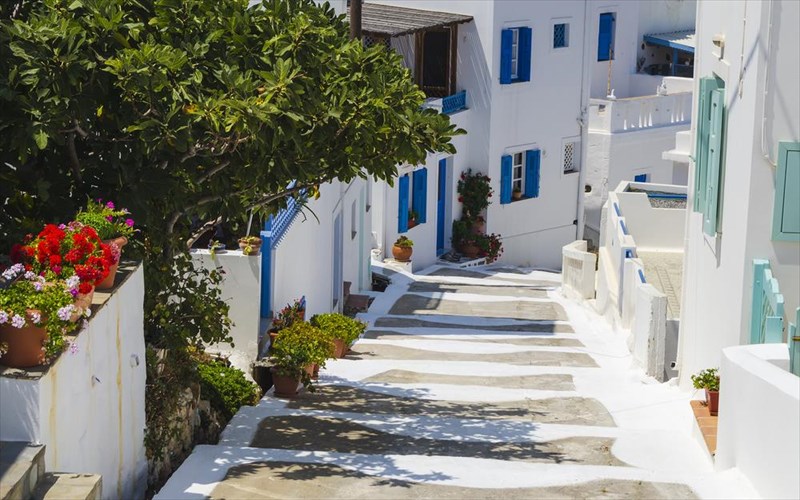 astupalaia-pame-me-to-tripment-os-tin-petalouda-ton-dodekanison-binteo