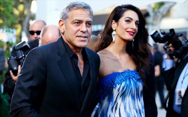 ti-tha-legate-gia-ena-rantebou-me-tous-clooney-sto-eksoxiko-tous-stin-italia