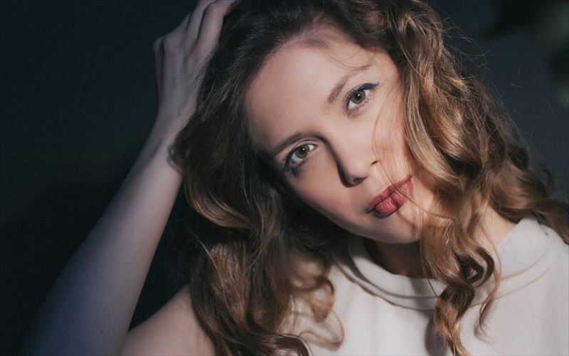 athanasia-kourkaki-eimaste-psuxes-pou-petoun-kai-merikes-fores-mpainoume-se-lathos-soma