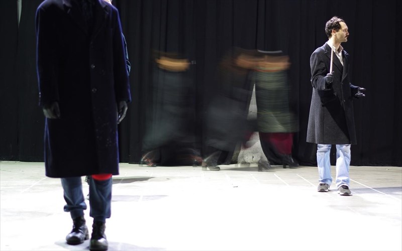 i-tragodia-tou-basilia-rixardou-g-apo-tin-orxistra-ton-mikron-pragmaton