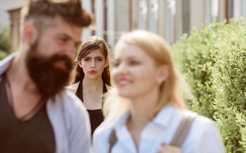 apistia-den-einai-mono-to-seks