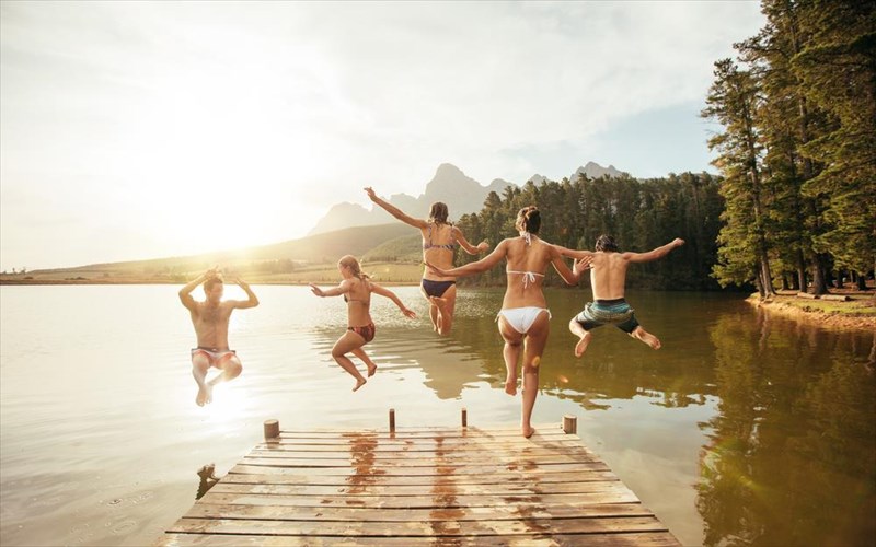 ta-mikra-megala-sos-ton-kalokairinon-apodraseon