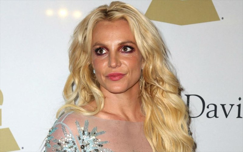 nea-pura-tis-britney-spears-kata-ton-paparatsi