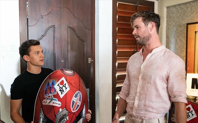 otan-o-thor-brike-douleia-ston-spider-man-thor-brike-douleia-ston-spider-man