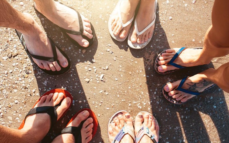 eksi-sagionares-gia-to-kalokairi