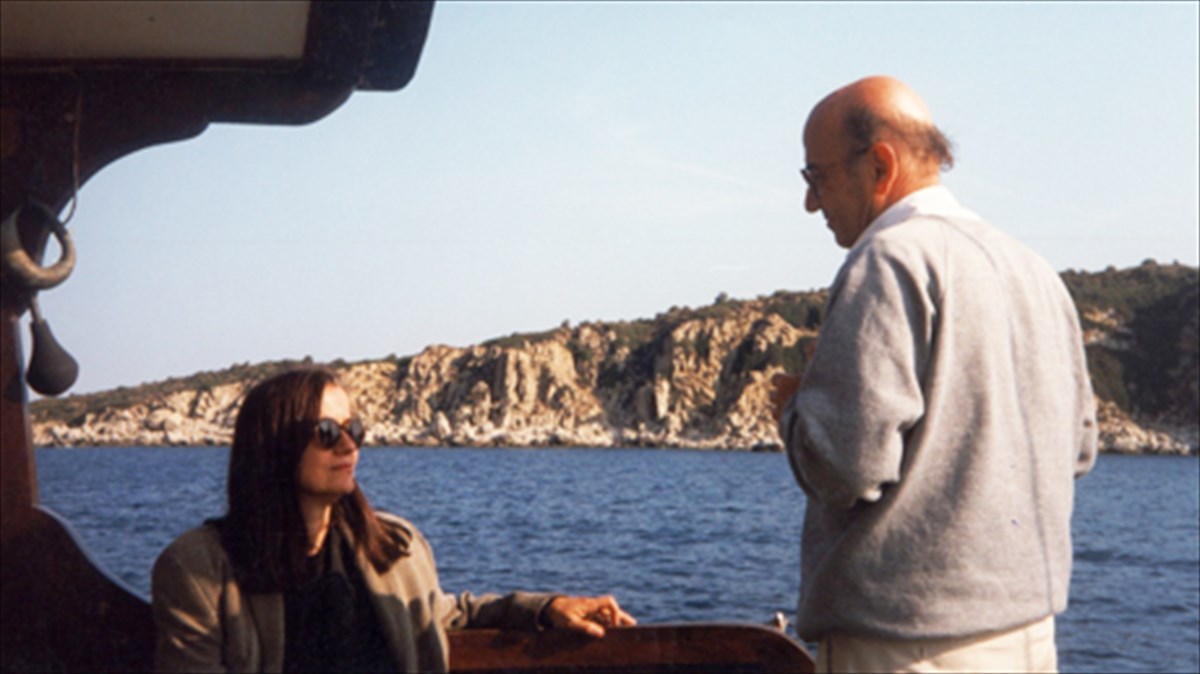 eleni-karaindrou-tragoudia-apo-tis-tainies-tou-aggelopoulou