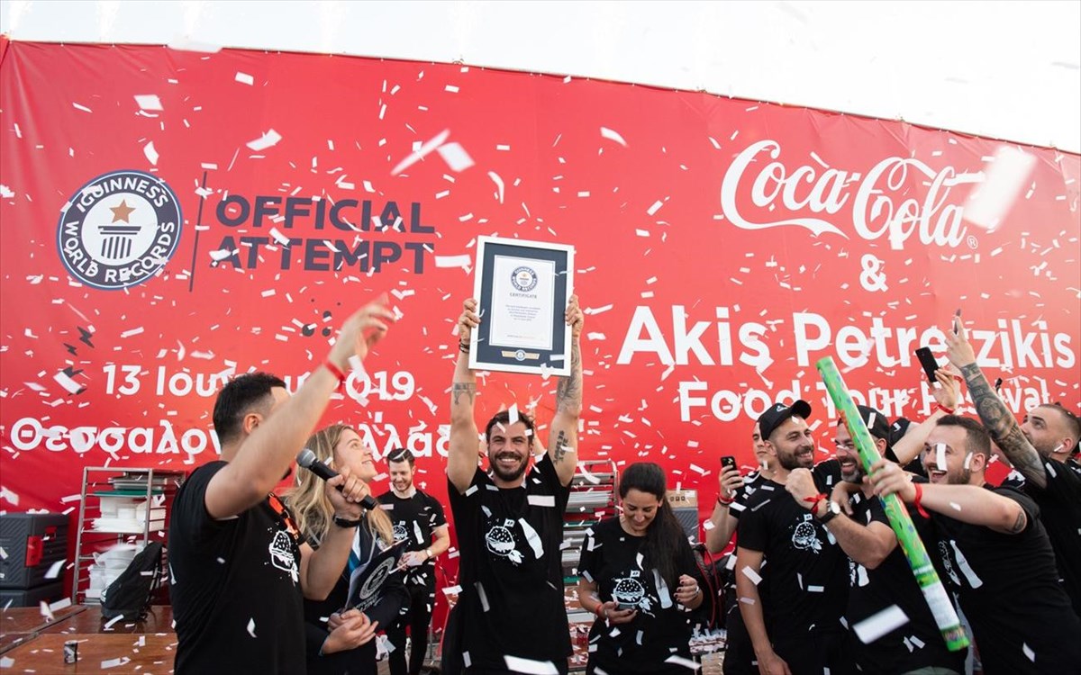 akis-petretzikis-coca-cola