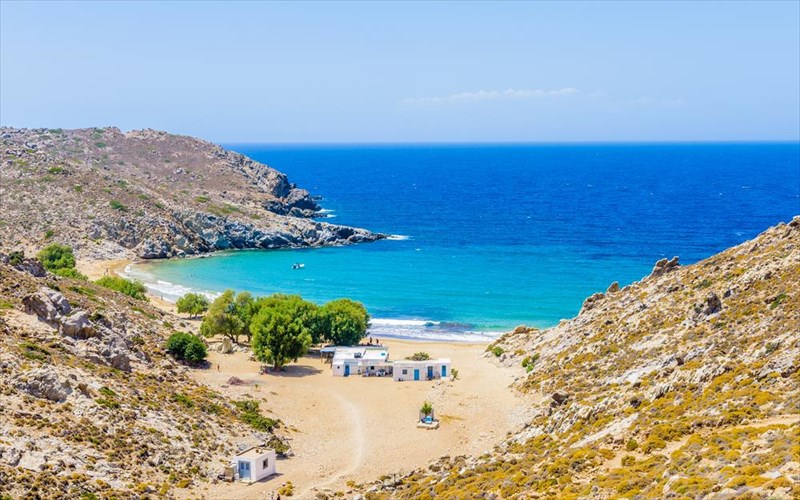 pame-gia-bouties-se-eksi-panemorfes-paralies-ton-dodekanison