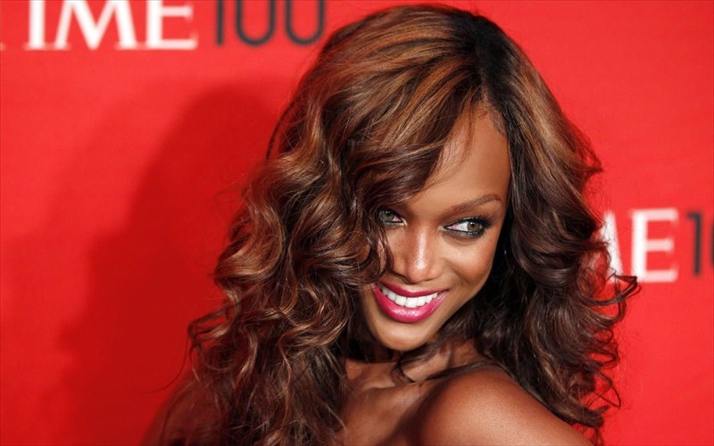 tyra-banks-apo-tin-pasarela-kai-tin-mikri-othoni-sta-zaxaroplasteia