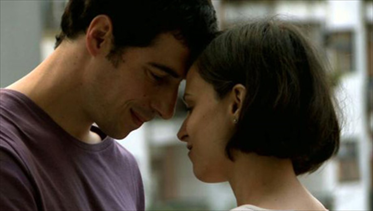 kritiki-tainiaso-foititis