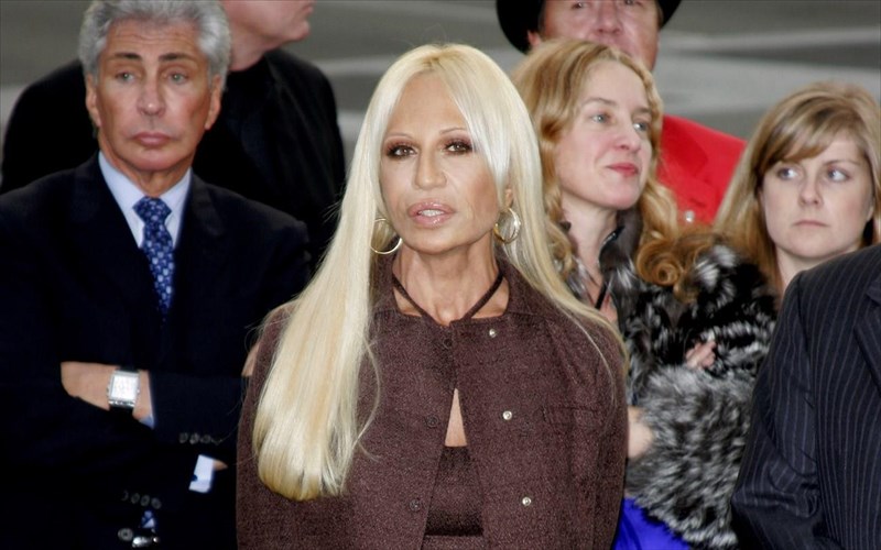 i-donatella-versace-den-exei-dei-to-the-assassination-of-gianni-versace
