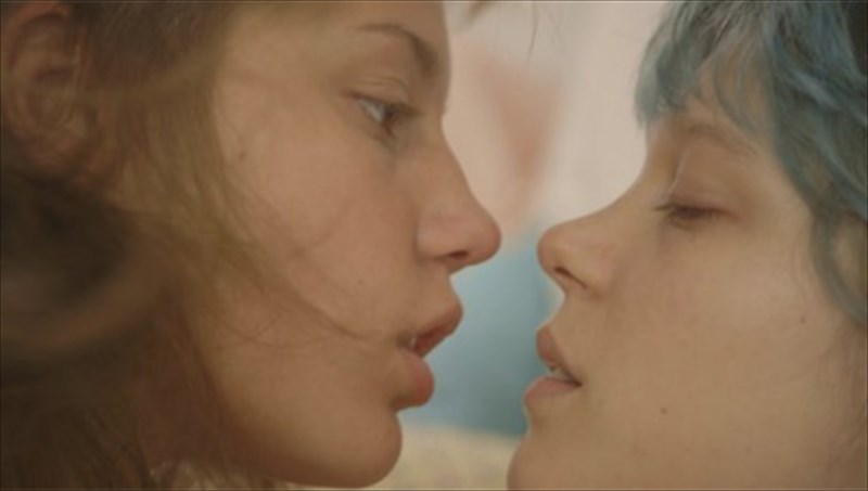 gay-iroes-se-brabeumenes-tainies