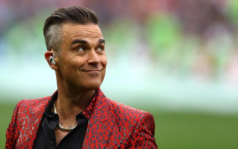 o-robbie-williams-eixe-skeftei-na-autoktonisei-otan-epairne-polla-narkotika