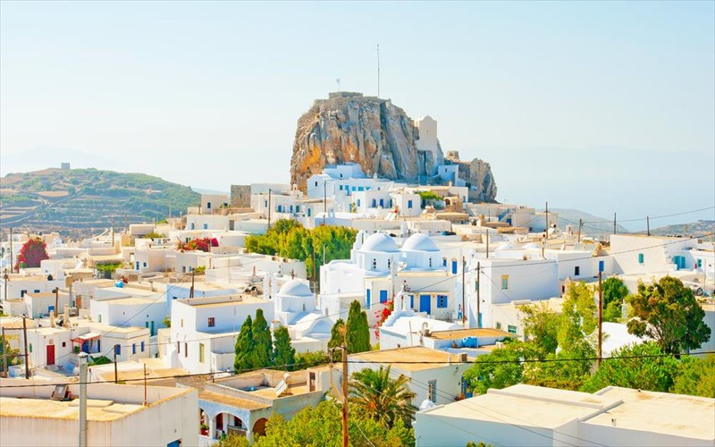 amorgos-diakopes-sto-nisi-me-tin-agria-omorfia-binteo