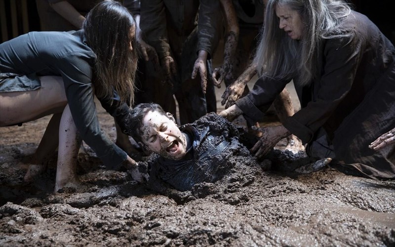 h-comedie-française-kai-o-ibo-ban-xobe-stin-epidauro-ibo-ban-xobe-stin-epidauro