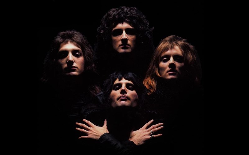 to-bohemian-rhapsody-ton-queen-kseperase-to-ena-disekatommurio-views-sto-youtube