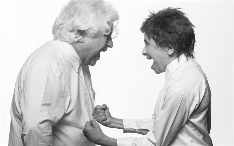 i-kathryn-hunter-stin-epidauro-me-ton-promithea-desmoti