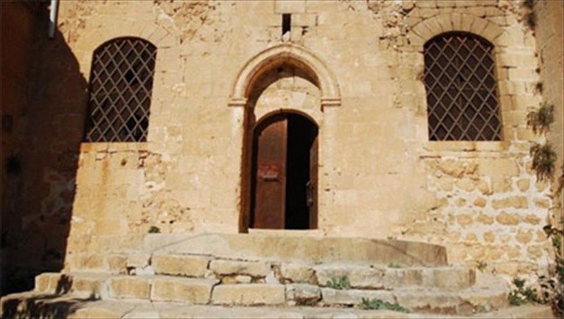 ta-7-mnimeia-pou-diatrexoun-ton-megalutero-kinduno-mnimeia-pou-diatrexoun-ton-megalutero-kinduno