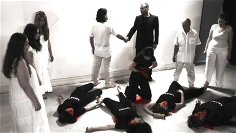 amlet-me-autokritiki-kai-peiramatiki-diathesi