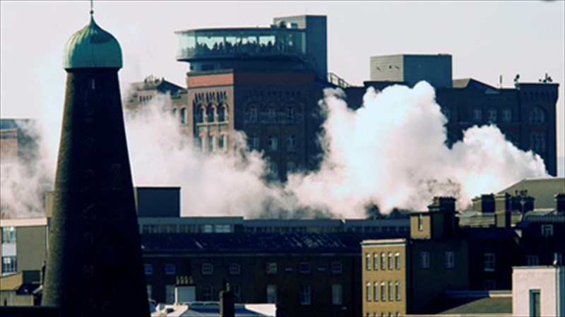 10-monadika-taksidia-me-odigo-to-alkool