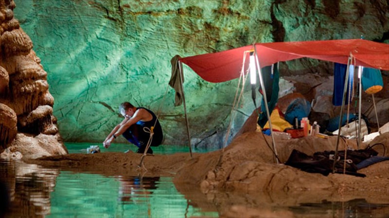 to-sanctum-se-paragogi-tou-tzeims-kameron-erxetai-ton-febrouario