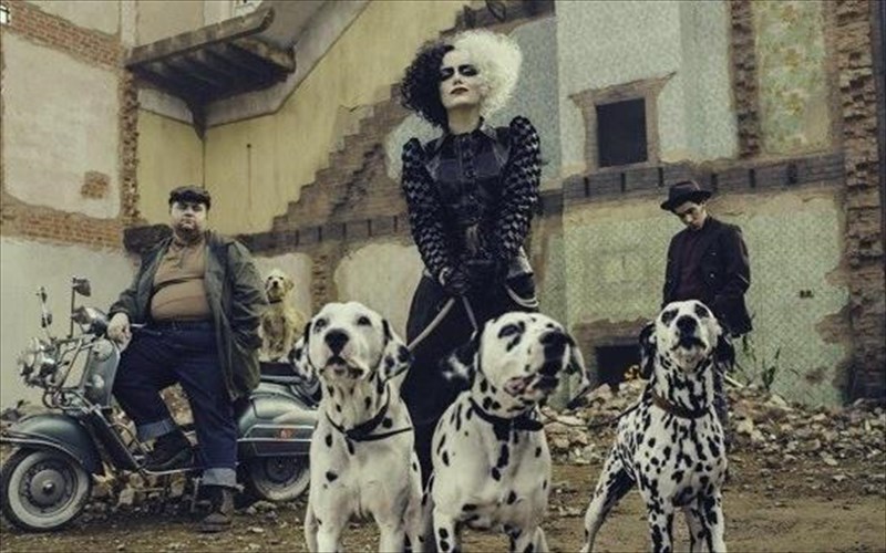 proti-matia-stin-emma-stone-os-krouela-nte-bil