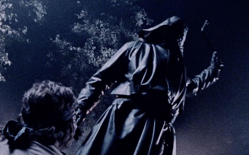 o-tromos-kai-i-nostalgia-ton-80s-epistrefoun-me-to-american-horror-story-nostalgia-ton-80s-epistrefoun-me-to-american-horror-story