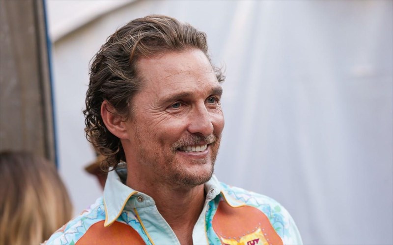 ta-mathimata-me-kathigiti-ton-matthew-mcconaughey-ksekinoun-to-fthinoporo