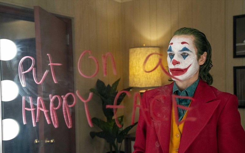 o-Joaquin-phoenix-exase-pano-apo-20-kila-gia-na-upoduthei-ton-Joker