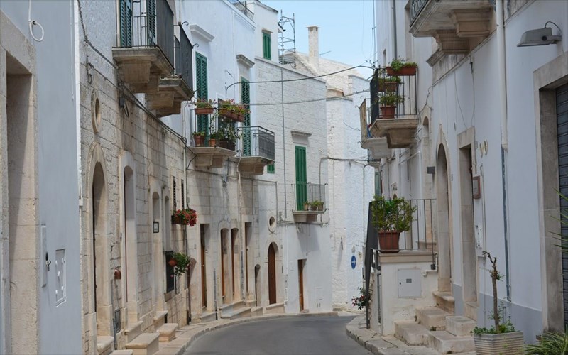 roadtripsti-notia-italia-pente-proorismoi-pou-mosxobolane-parelthon