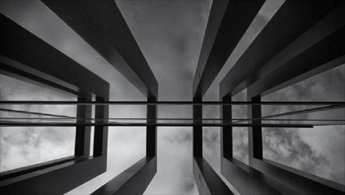 blepontas-me-kathari-matia