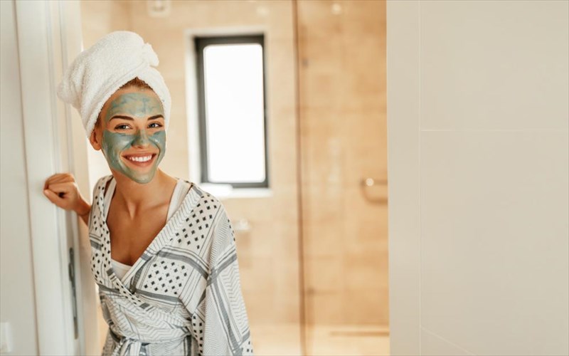 fthinoporini-koura-anadomisis-tis-epidermidas-meta-tis-diakopes