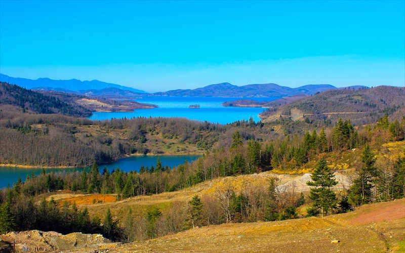 tesseris-apodraseis-gia-to-triimero