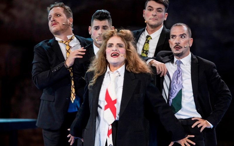 oi-ekklisiazouses-apo-to-irodeio-sti-frunixou-tou-texnis