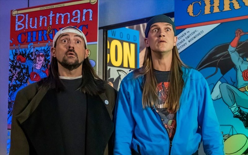 o-batman-kai-o-superman-me-ti-satiriki-matia-tou-kevin-smith-superman-me-ti-satiriki-matia-tou-kevin-smith