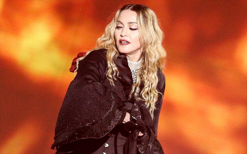 barethike-tin-lisabona-i-madonna-kai-skeftetai-na-metakomisei-madonna-kai-skeftetai-na-metakomisei