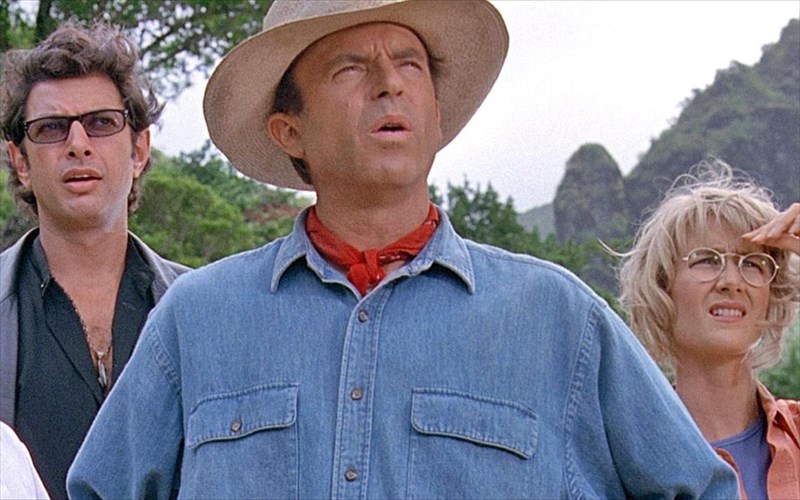 laura-dern-sam-neill-kai-Jeff-goldblum-ksana-mazi-sto-Jurassic-world-3