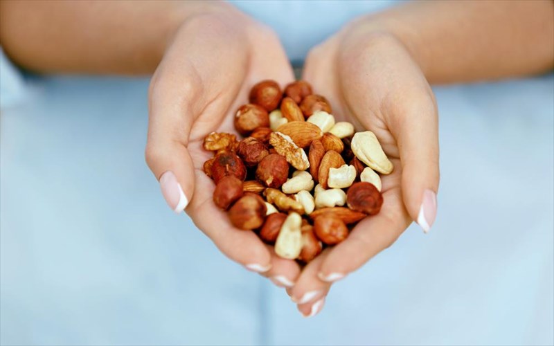 pente-trofes-gia-na-lampsei-to-prosopo-sas