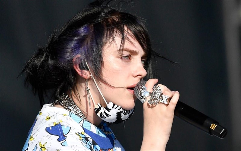me-oikologiki-suneidisi-i-epomeni-pagkosmia-periodeia-tis-billie-eilish-epomeni-pagkosmia-periodeia-tis-billie-eilish