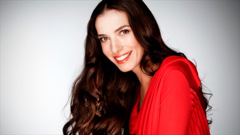 foteini-darra-louloudi-sti-fotia-einai-i-flegomeni-ellada-flegomeni-ellada