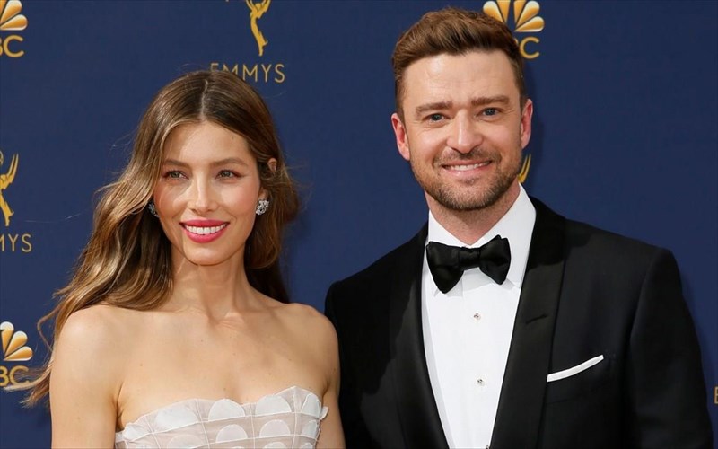 Justin-timberlake-otan-gnorisa-tin-Jessica-biel-itan-san-na-baftistika